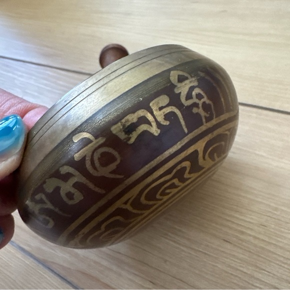 Tibetan Singing Bowl, Meditation, Brass,  Buddhism Musical Bell, Yoga - Picture 5 of 5
